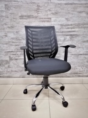 Кресло Barneo K-138 для персонала (черная ткань черная сетка) в Златоусте - zlatoust.mebel-74.com | фото